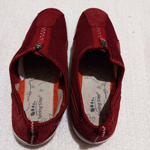 Red Spring Step Racer Shoes - Picture 2 of 10